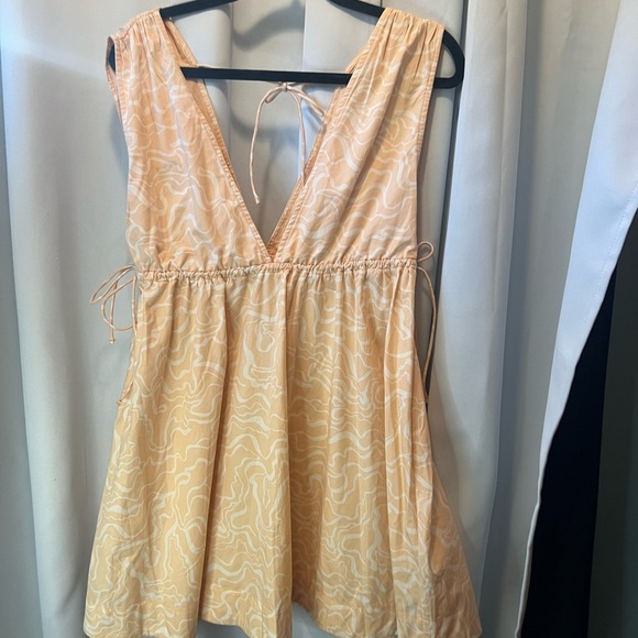 Abercrombie & Fitch Babydoll Poplin Peach Tie Back Dress - Picture 6 of 10